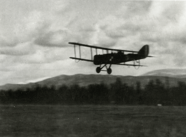 De Havilland DH-4